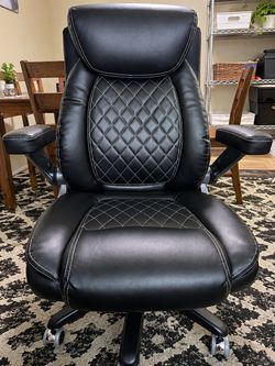 600LBS Large Heavy Duty Office Chair with 5D Flip Arms,Comfy Big and Tall Executive Office Desk Chair with Pocket Spring Cushion,High Back Computer Ch