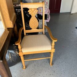 6 Chairs 