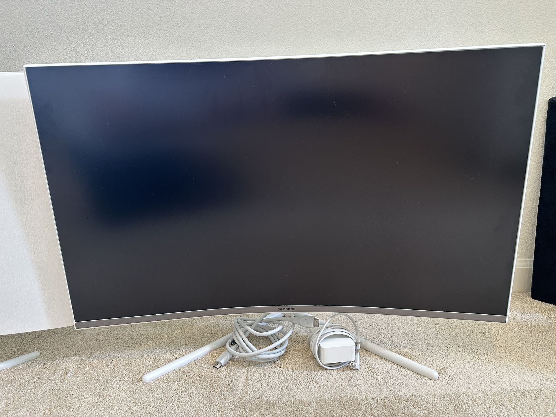Samsung 32” 4K Computer Monitors