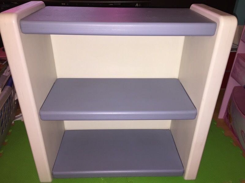 Vintage Hard to Find Little Tikes Toddler/Kids Hard Plastic Bookshelf / Made in USA