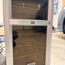 koldfront wine cooler 18 bottle 