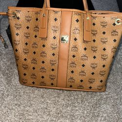 Mcm Medium Liz Reversible Shopper Cognac Brown