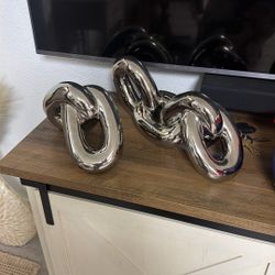 Silver Statue Accent 