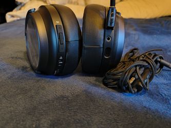 Corsair Virtuoso RGB Wireless XT gaming headset