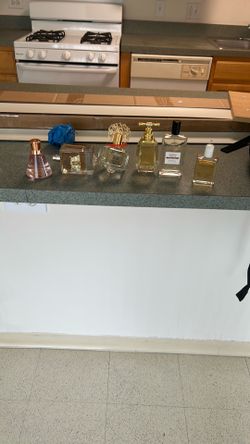 Perfume women all together