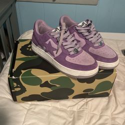 Bapesta Lightly worn w. Tote bag negotiable price