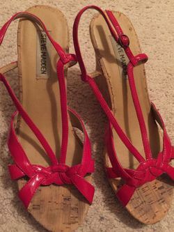 Like New-(RED) STEVE MADDEN WEDGE HEELS