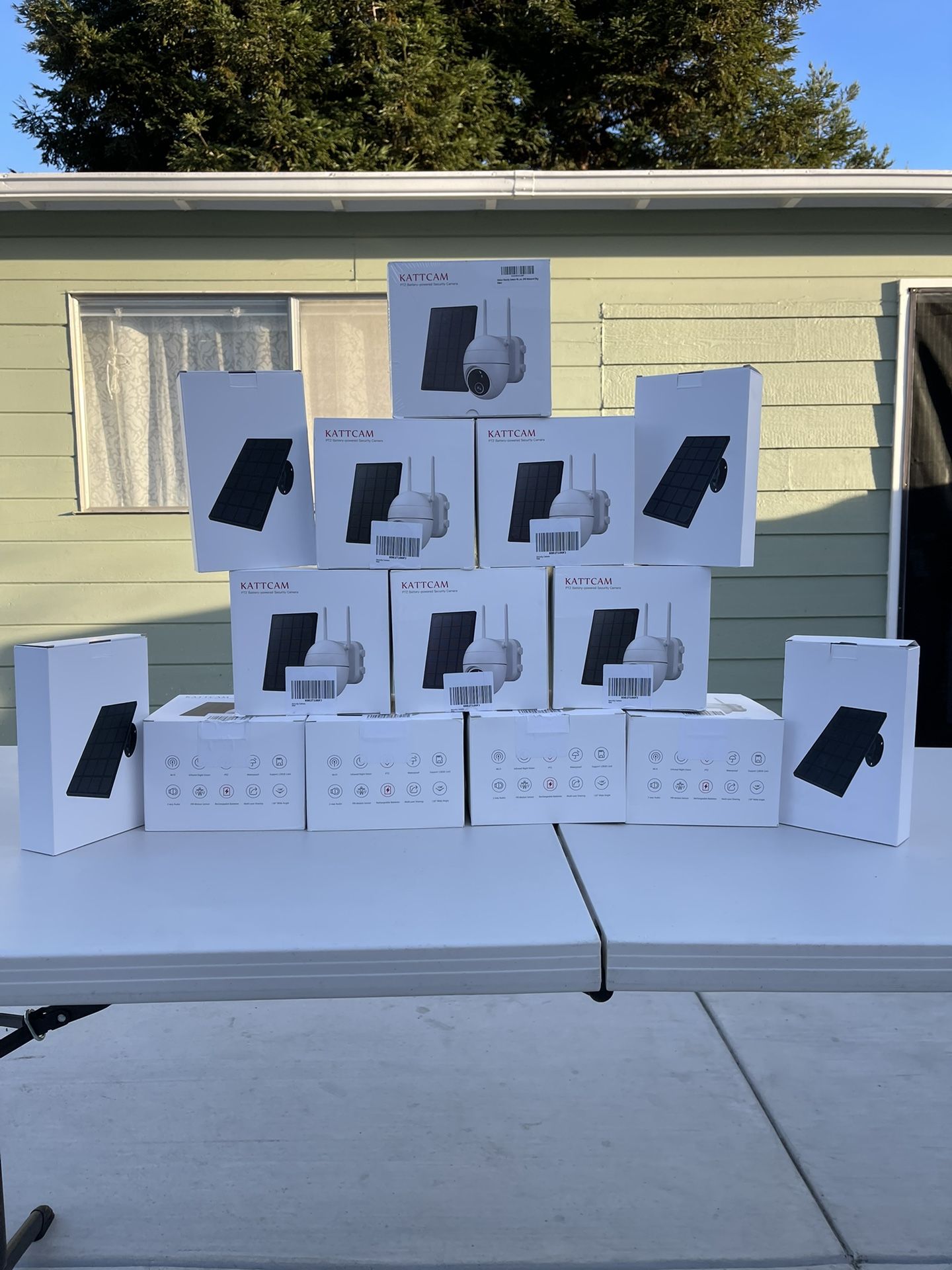 Solar Security Cameras Outdoor, WiFi Wireless Outdoor Solar Home Security Camera with 2-Way Audio