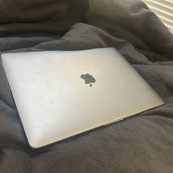 2022 MacBook Pro
