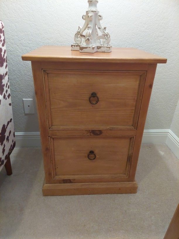 2 PINE END TABLES