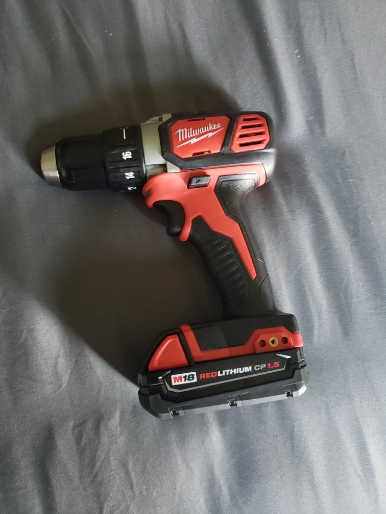 Milwaukee M18 1/2 Drill/Driver 18v With Battery