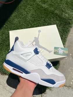 Jordan 4 SB Navy