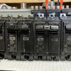 GE Circuit Breaker 30A / 2 Phase