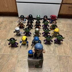 Toy Lot Figurines 
