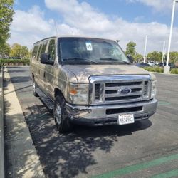 2012 Ford E-350