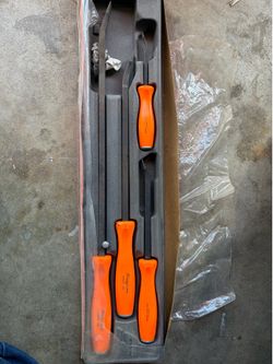 Snap On 4 piece striking bar set