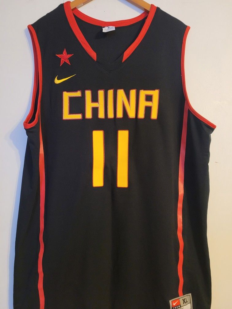 CHINA BASKETBALL SHIRT JERSEY NIKE YI LI #11 ADULT