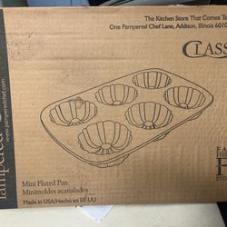 Pampered Chef Mini Fluted Pan #1441