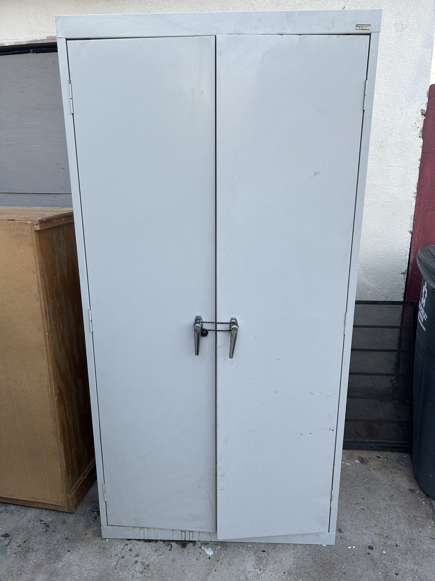 Sandusky Metal Cabinet 