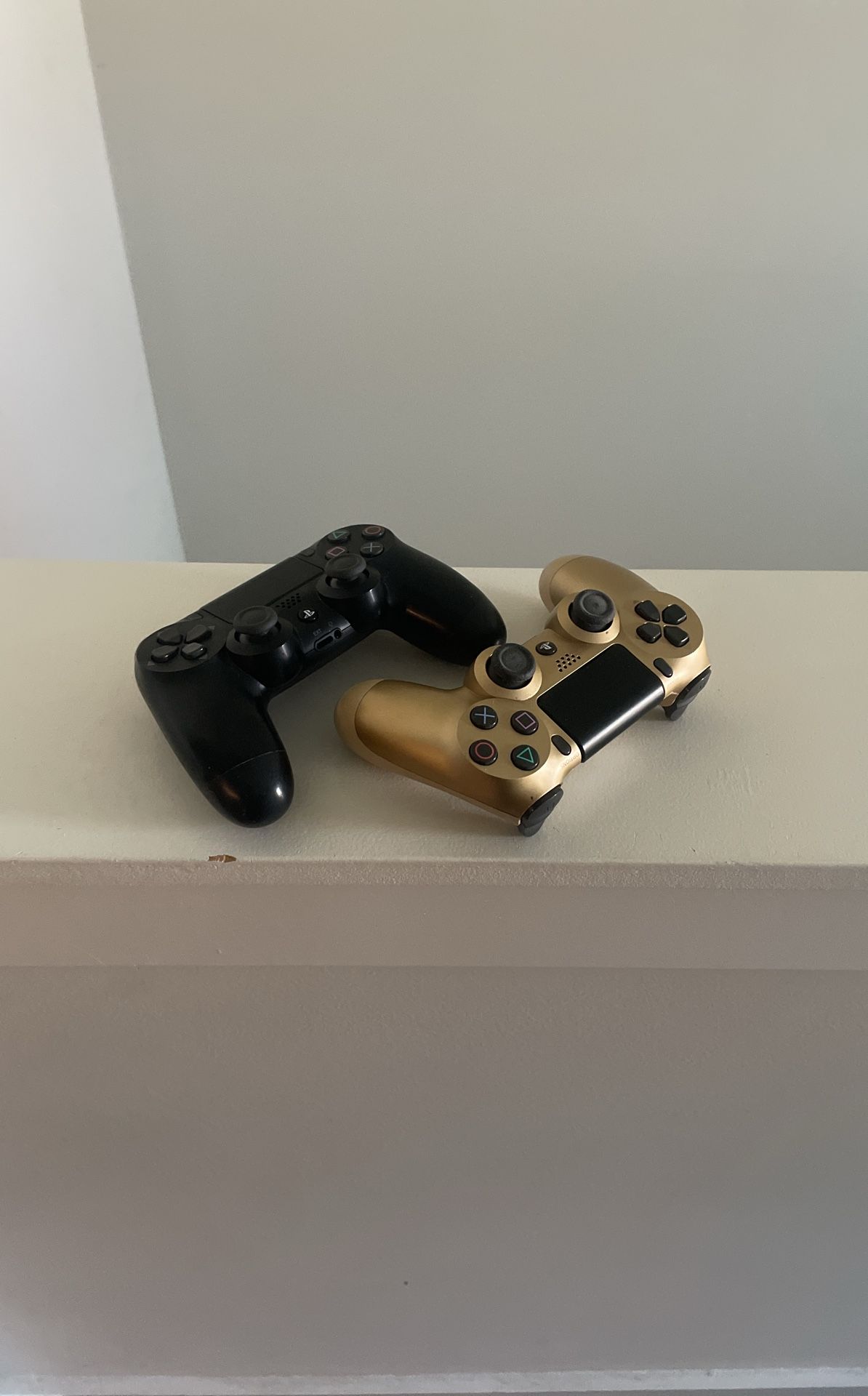 Gold And Black PS4 Controller’s