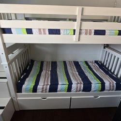 Bunk Bed With Lots Of Storages And Stairs 