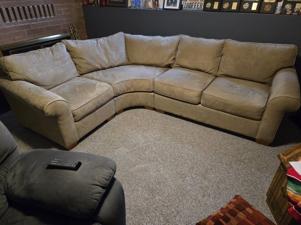 3 Piece Corner Sectional Couch