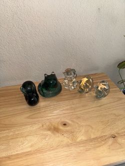 5 glass figurines