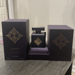 Initio Psychedelic Love – Addictive Floral Seduction