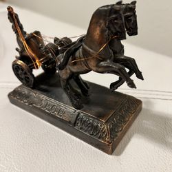VINTAGE GLADIATOR ROMAN WARRIOR WITH CHARIOT AND HORSES COPPER METAL