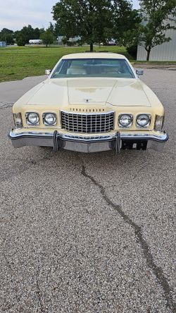 1976 Ford Thunderbird