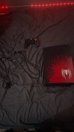 Spider-Man Edition Ps5 with disk drive and 2 Tb storage
