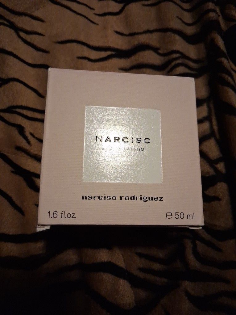 NARCISO RODRIGUEZ 1.6 OZ PERFUME