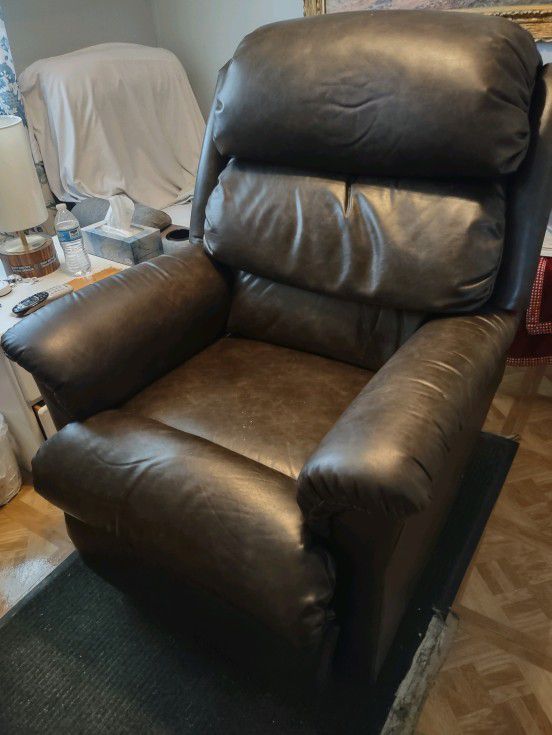 Brown Leather Lift Chair