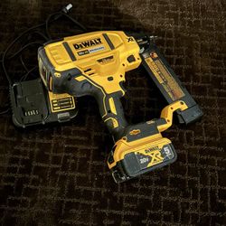 Dewalt 18G Brad Nailer 20V