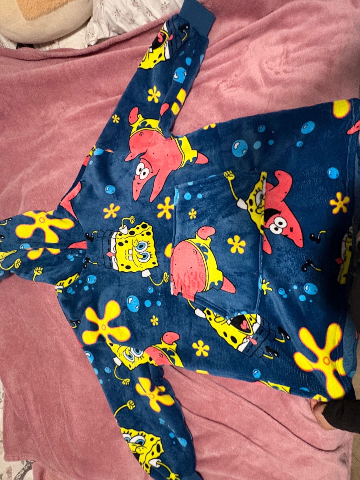 Spongebob oversized wearable blanket
