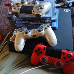 Play Station 4 With Games
