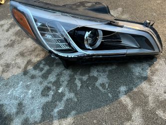 2015 Hyundai Sonata HID headlights