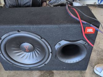 JBL 12 with JBL amp black