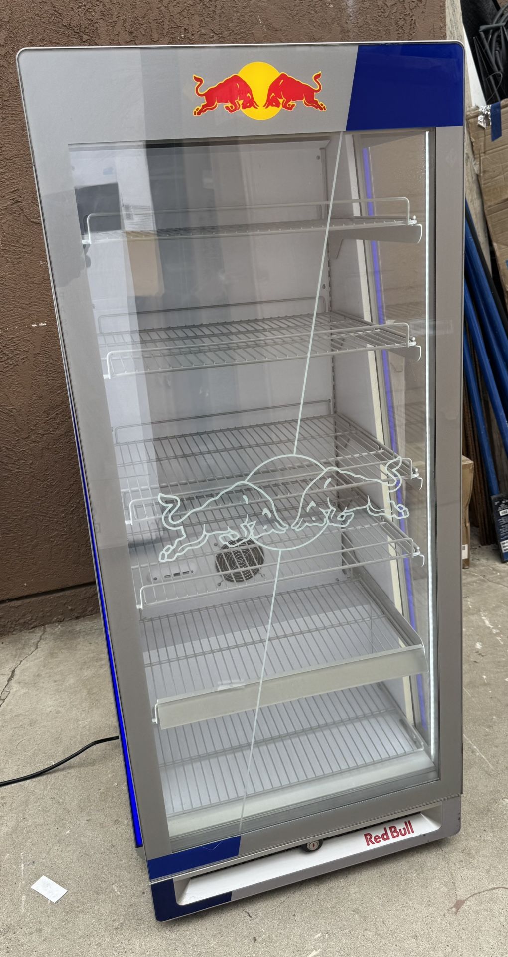 Cooler Redbull 23x56