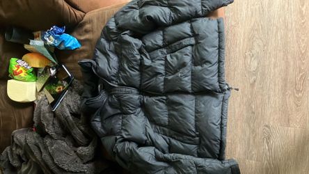 North face puffer jacket