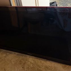 52” Samsung TV with fixed wall mount