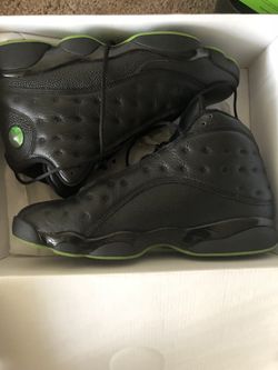 Size 11 1/2 Jordan 13’s