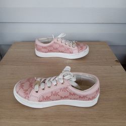 Michael kors shoes size 11 for kids