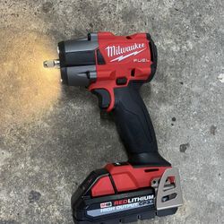 Milwuakee Fuel M18 3/8in Mid Torque Wrench No Charger 