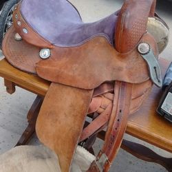 Saddle balance ride
