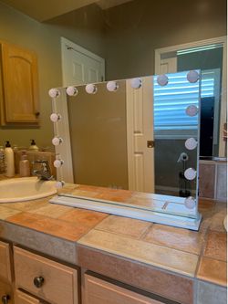 vanity mirror