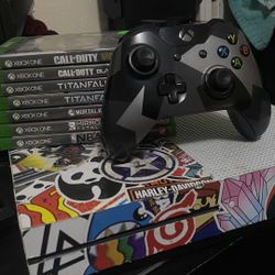 Xbox  One S Whit 7 Game Used Perfect Condition Open For Offers 