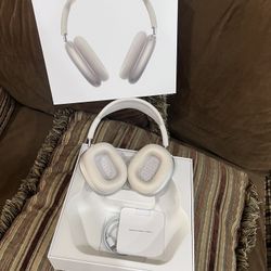 AirPods Max Starlight