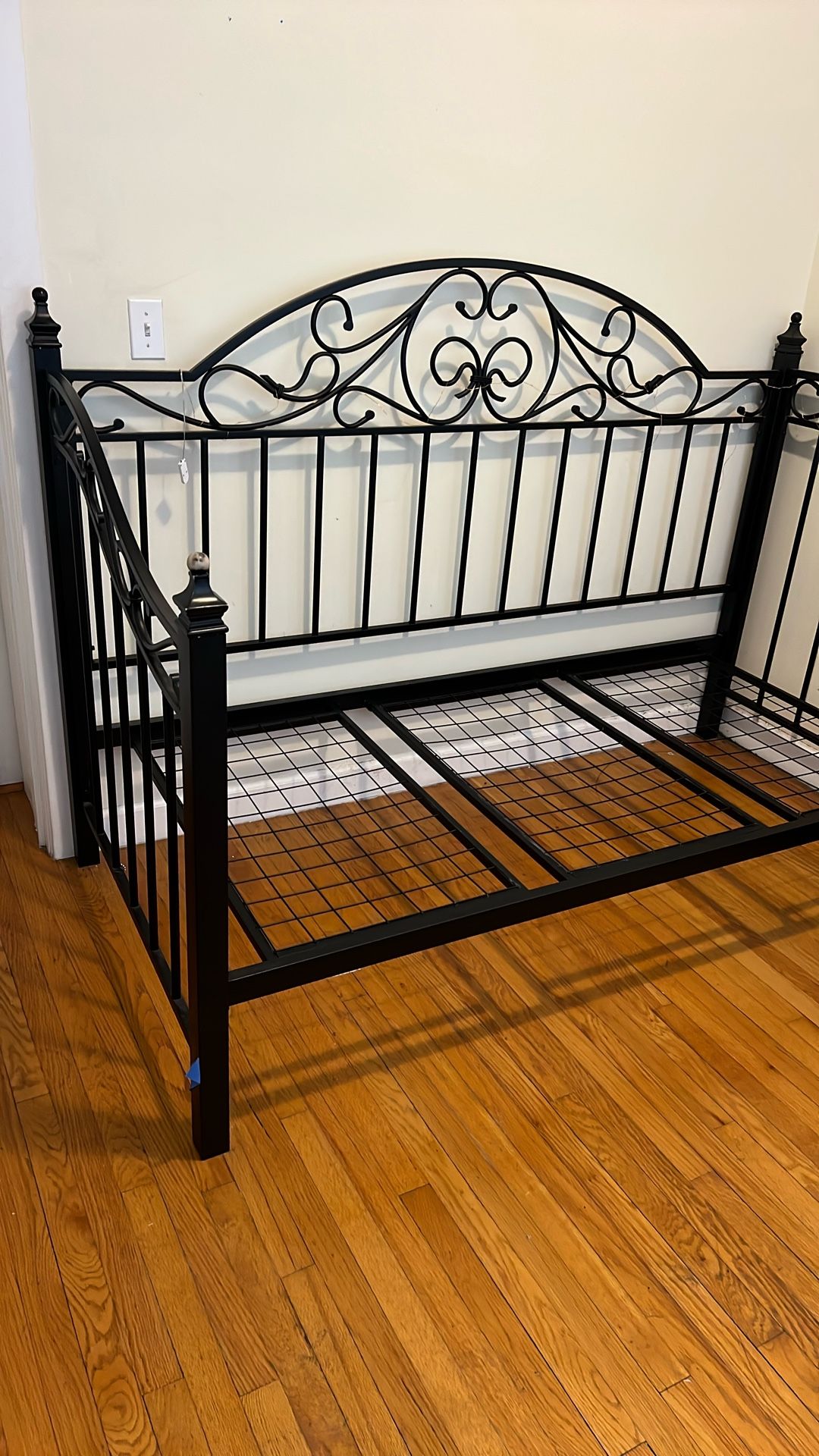 Daybed Frame 