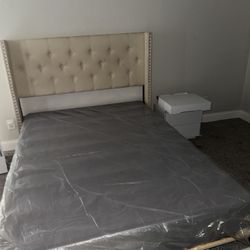 Bedframe , boxspring , mattress